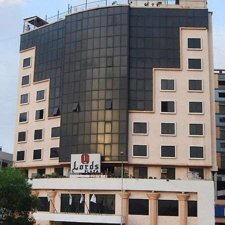 Lords Plaza Surat Otel Dış mekan fotoğraf