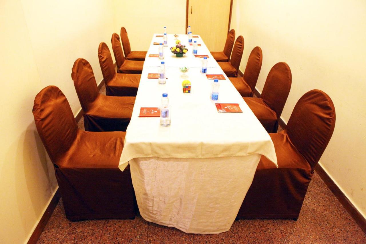 Lords Plaza Surat Otel Dış mekan fotoğraf