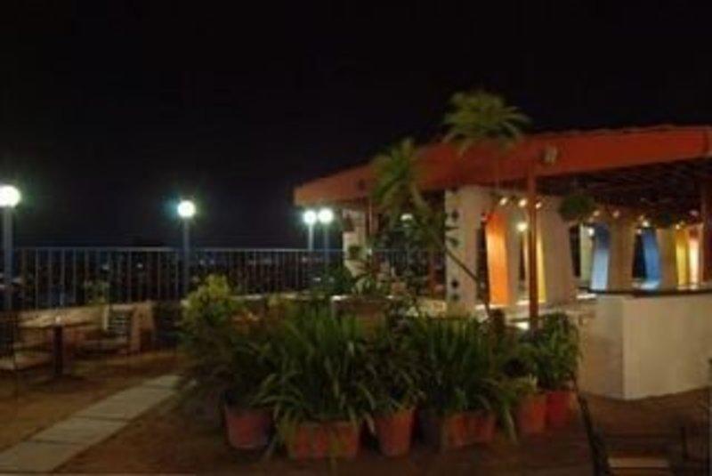 Lords Plaza Surat Otel Dış mekan fotoğraf